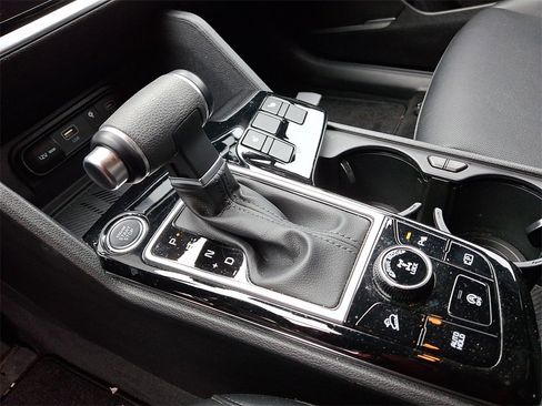 Certified 2023 Kia Sportage X-Line image 12