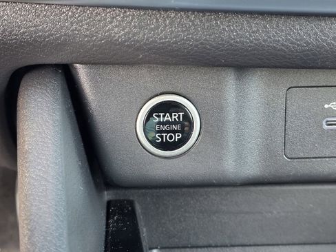 Used 2021 Nissan Rogue SV w/ Premium Package FWD image 23