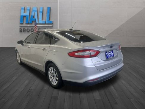 Used 2016 Ford Fusion S image 3