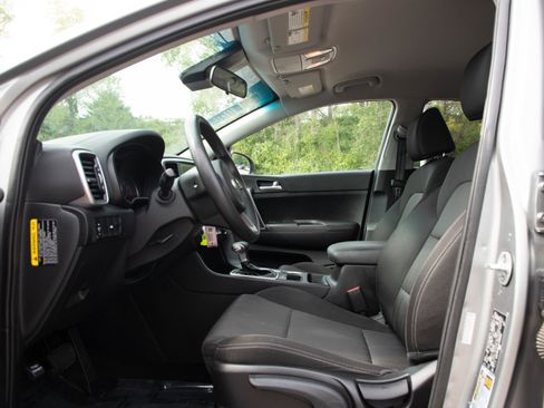 Used 2020 Kia Sportage LX FWD image 21
