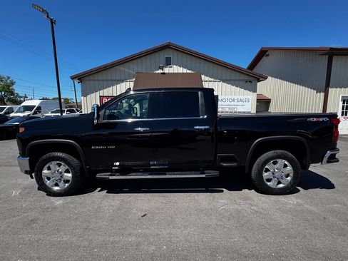 Used 2020 Chevrolet Silverado 2500 LTZ w/ LTZ Plus Package AWD/4WD image 2