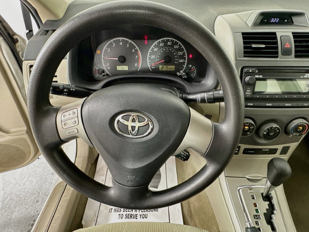 Used 2012 Toyota Corolla LE FWD image 12
