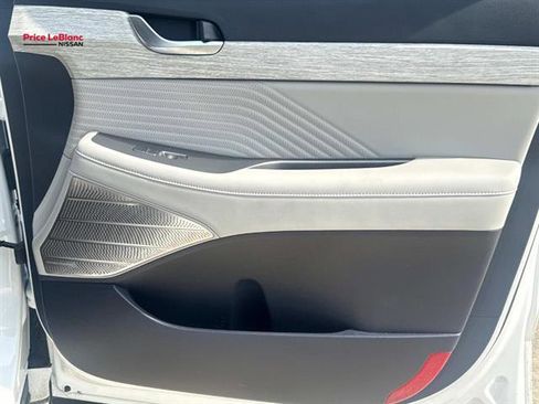 Used 2025 Hyundai Palisade Calligraphy FWD image 14