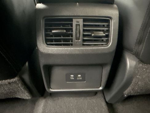 Used 2023 Nissan Rogue SV w/ SV Premium B Package image 19