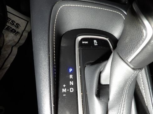 Used 2021 Toyota Corolla SE FWD image 18