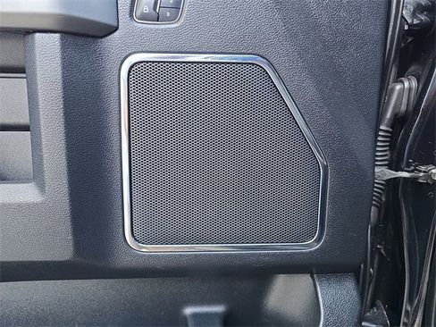 Used 2017 Ford F350 Platinum w/ Platinum Ultimate Package image 19