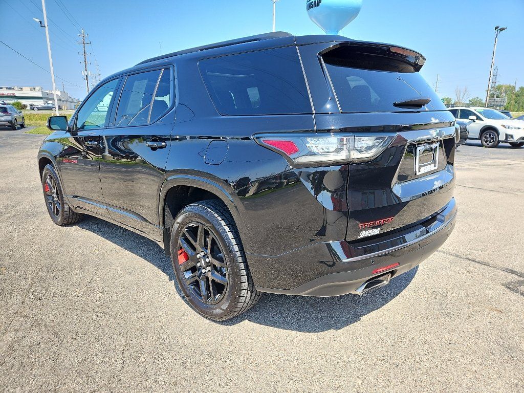 Used 2021 Chevrolet Traverse Premier w/ Redline Edition AWD/4WD image 2
