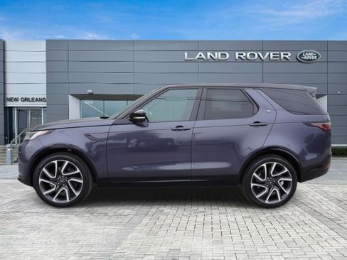 New 2024 Land Rover Discovery Dynamic SE image 5