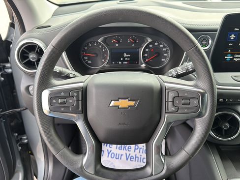 Used 2024 Chevrolet Blazer LT w/ Convenience Package image 9