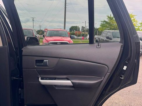 Used 2013 Ford Edge SEL AWD/4WD image 19