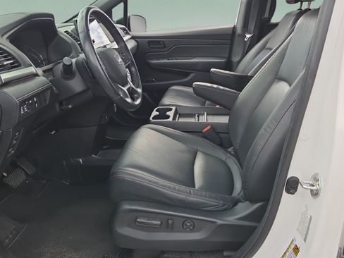 Used 2024 Honda Odyssey Sport image 9