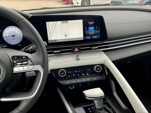 New 2026 Hyundai Elantra Limited image 7