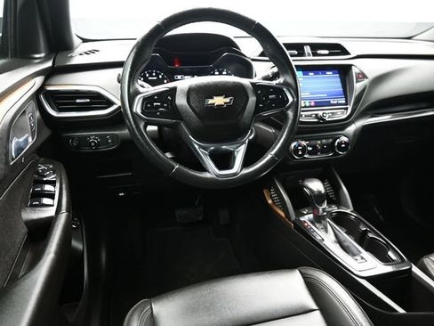 Used 2021 Chevrolet TrailBlazer ACTIV w/ Sun and Liftgate Package AWD/4WD image 12