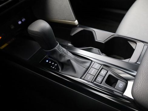 Used 2025 Toyota Camry LE image 21