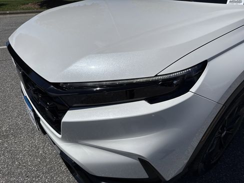 Certified 2025 Honda CR-V Sport image 6