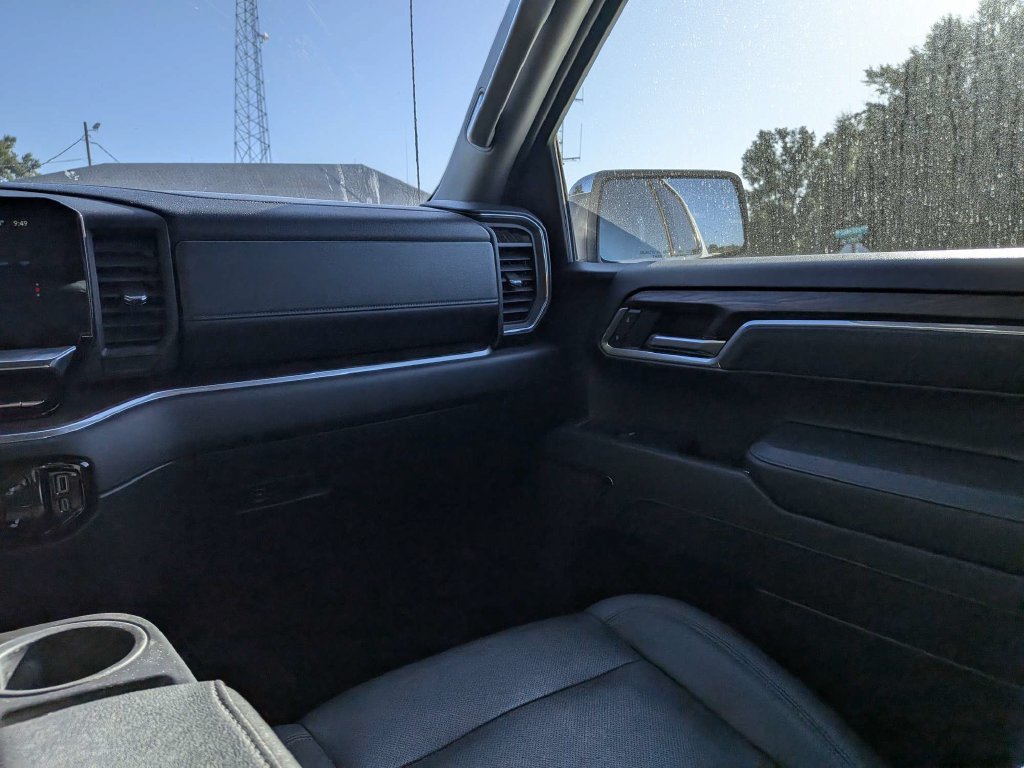 Used 2025 GMC Sierra 1500 SLT RWD image 14