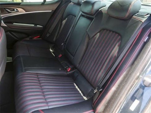 Used 2025 Genesis G70 2.5T w/ Sport Prestige Package image 28