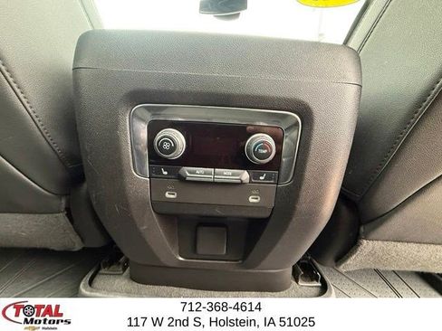 Used 2023 Chevrolet Suburban RST w/ Luxury Package AWD/4WD image 18