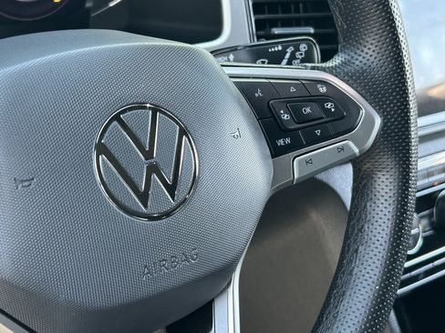 Used 2023 Volkswagen Atlas Cross Sport SEL R-Line AWD/4WD image 29