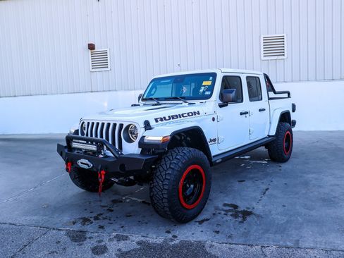 Used 2020 Jeep Gladiator Rubicon image 3