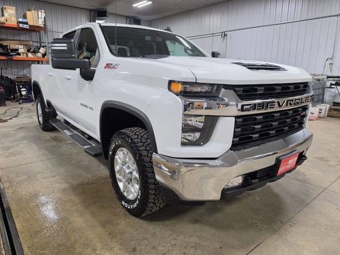 Used 2023 Chevrolet Silverado 2500 LT w/ Convenience Package AWD/4WD image 1
