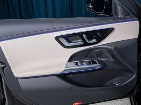 New 2026 Mercedes-Benz E 350 4MATIC Sedan image 12
