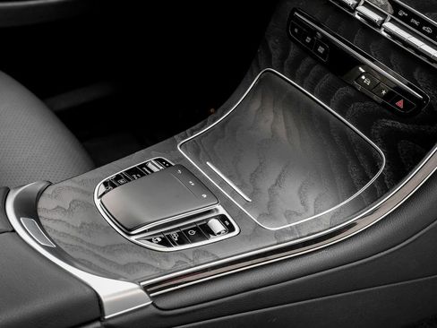 Used 2022 Mercedes-Benz GLC 300 image 20