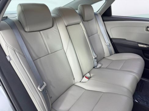 Used 2016 Toyota Avalon Limited w/ Toyota Safety Sense Package image 36