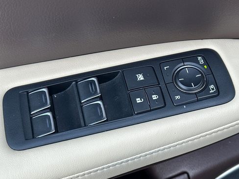 Used 2016 Lexus RX 450h AWD image 13