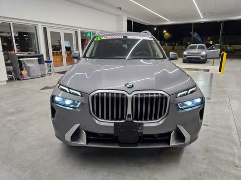 Used 2024 BMW X7 xDrive40i w/ Premium Package AWD/4WD image 8