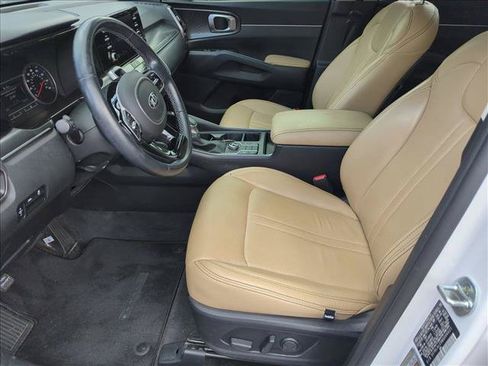 Used 2021 Kia Sorento S w/ Panoramic Sunroof Package FWD image 11