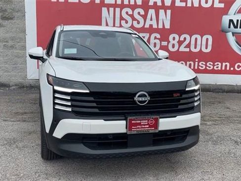 New 2025 Nissan Kicks SR w/ Illumination Package image 8