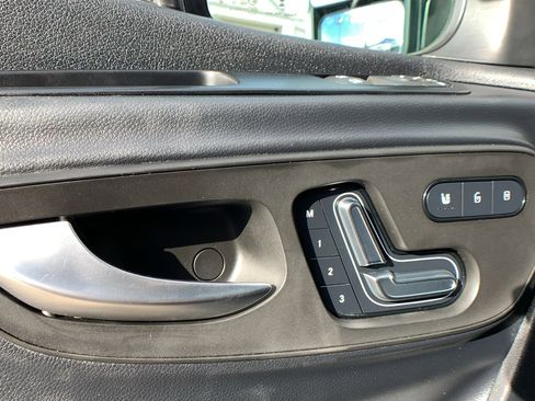 Used 2024 Mercedes-Benz Sprinter 2500 image 8