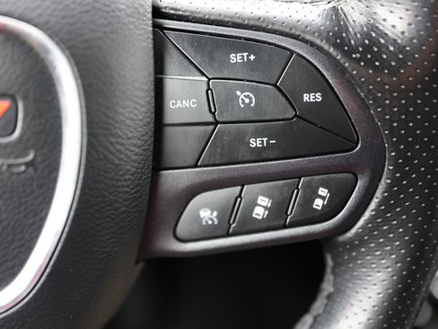 Used 2022 Dodge Durango GT image 40