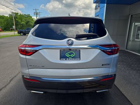 Certified 2020 Buick Enclave Essence w/ Sound and Sites Package FWD image 9