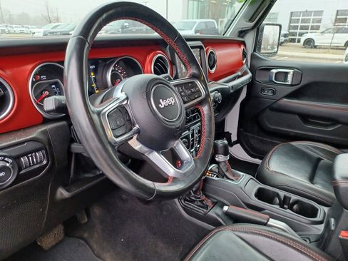 Used 2021 Jeep Wrangler Unlimited Rubicon w/ Xtreme Recon 35" Tire Package image 15