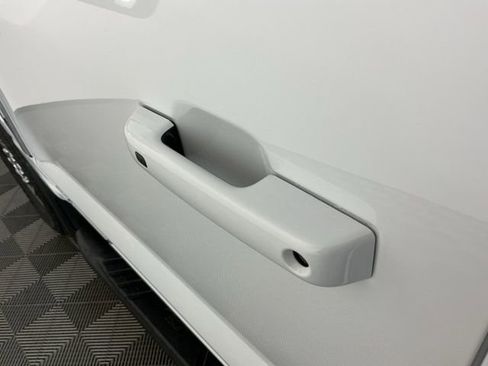 Certified 2025 Ford F350 Lariat w/ FX4 Off-Road Package image 14