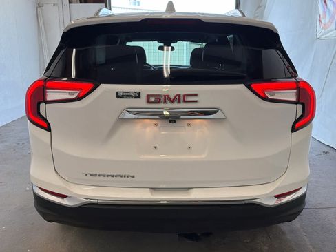 Used 2024 GMC Terrain SLT FWD image 6