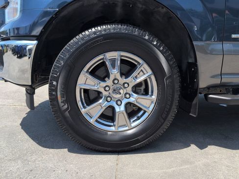 Used 2017 Ford F150 XLT w/ Equipment Group 302A Luxury AWD/4WD image 26