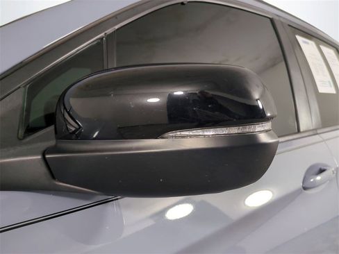 Used 2022 Honda Pilot Sport image 12