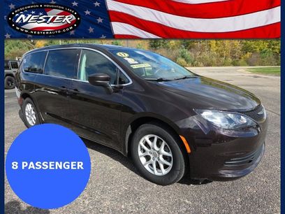 Used 2017 Chrysler Pacifica LX