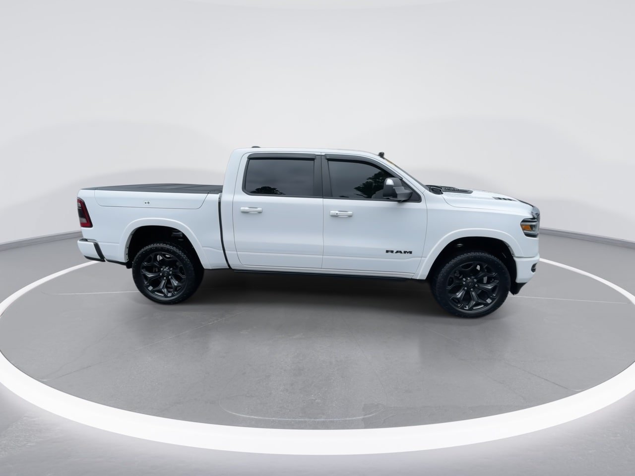 Used 2022 RAM 1500 Limited AWD/4WD image 23