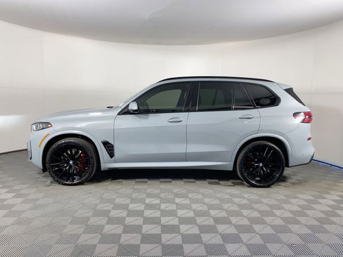 Certified 2024 BMW X5 xDrive40i w/ M Sport Package image 2
