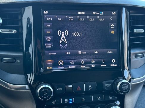Used 2019 RAM 2500 Laramie AWD/4WD image 17