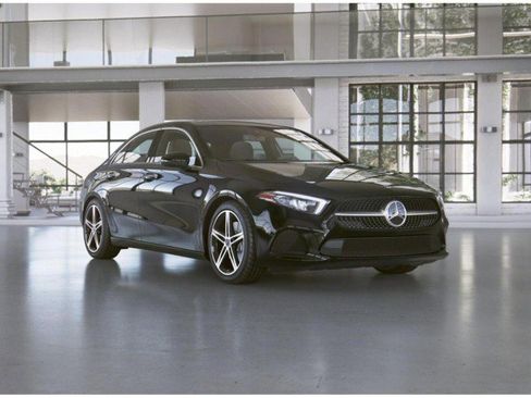 Certified 2022 Mercedes-Benz A 220 4MATIC image 23