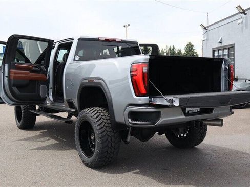 Used 2024 GMC Sierra 2500 Denali Ultimate AWD/4WD image 39