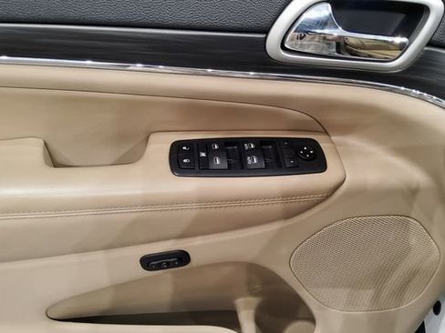 Used 2019 Jeep Grand Cherokee Limited RWD image 22