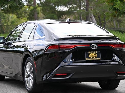 Used 2024 Toyota Mirai w/ Advanced Technology Package RWD image 4