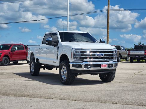 Used 2023 Ford F250 Lariat w/ Chrome Package AWD/4WD image 3