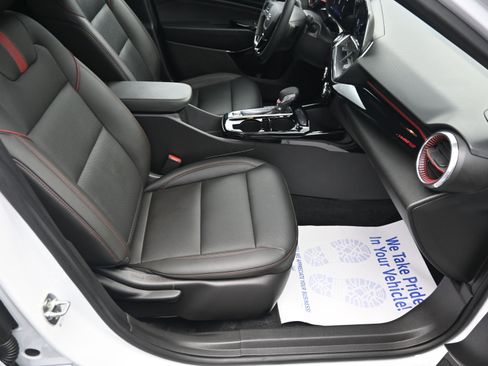 Certified 2025 Chevrolet Trax RS w/ Driver Confidence Package FWD image 30